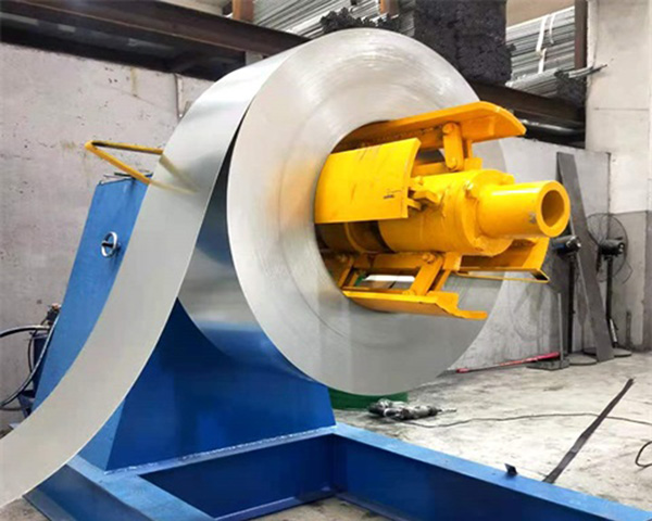 全自动盖板机操作过程中要注意哪些事项? 全自动盖板机操作过程中要注意哪些事项?